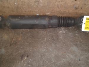 Used Rear shock absorber, left Citroen Xsara (N1) 1.6 16V Price on request offered by Akkie Stomphorst Autodemontage