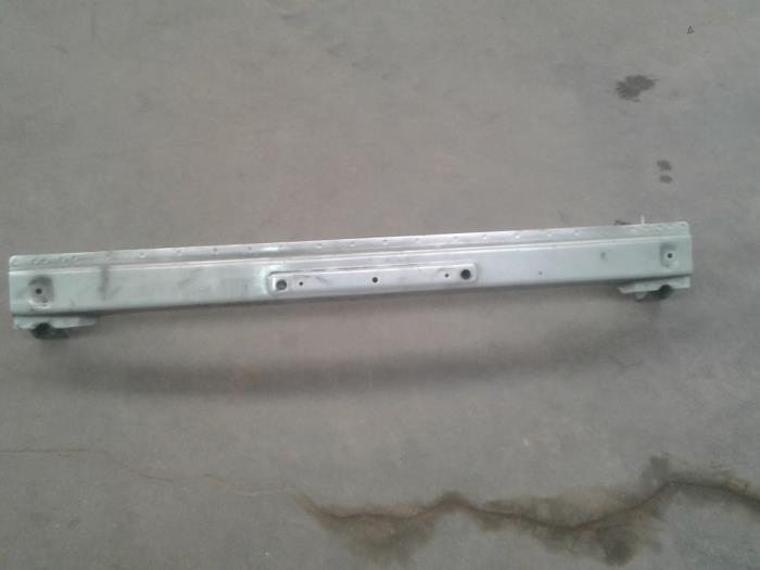 Front bumper frame from a Opel Agila (A) 1.2 16V 2004