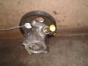 Used Oil pump Citroen Saxo Price on request offered by Akkie Stomphorst Autodemontage