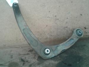 Used Front wishbone, left Citroen C4 Berline (LC) 1.6 HDi 16V 110 Price on request offered by Akkie Stomphorst Autodemontage