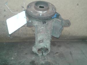 Used Knuckle, front right Peugeot 206 Price on request offered by Akkie Stomphorst Autodemontage