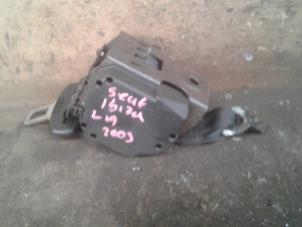 Used Rear seatbelt, left Seat Ibiza III (6L1) 1.9 TDI FR Price on request offered by Akkie Stomphorst Autodemontage