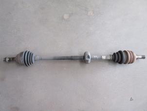 Used Front drive shaft, right Opel Zafira (F75) 2.0 DTI 16V Price on request offered by Akkie Stomphorst Autodemontage