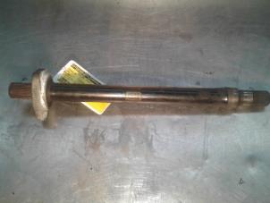 Used Intermediate shaft Opel Astra H GTC (L08) 1.9 CDTi 120 Price on request offered by Akkie Stomphorst Autodemontage