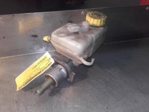 Used Master cylinder Volkswagen Polo IV (9N1/2/3) 1.4 TDI 75 Price on request offered by Akkie Stomphorst Autodemontage