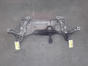 Used Subframe Volkswagen Caddy III (2KA,2KH,2CA,2CH) 2.0 SDI Price on request offered by Akkie Stomphorst Autodemontage