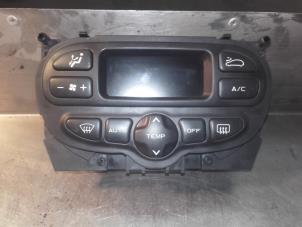 Used Heater control panel Peugeot 206 (2A/C/H/J/S) 1.6 16V Price on request offered by Akkie Stomphorst Autodemontage