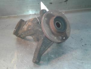 Used Knuckle, front right Peugeot 206 (2A/C/H/J/S) 1.6 XS,XT Price on request offered by Akkie Stomphorst Autodemontage