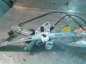 Used Window mechanism 2-door, front right Peugeot 206 (2A/C/H/J/S) 1.4 XR,XS,XT,Gentry Price on request offered by Akkie Stomphorst Autodemontage