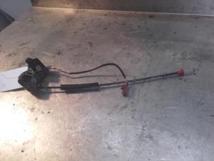 Used Boot lid lock mechanism Ford Fiesta 5 (JD/JH) 1.3 Price on request offered by Akkie Stomphorst Autodemontage