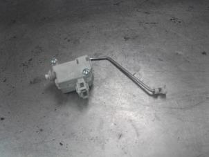 Used Tank flap lock motor Audi A3 (8P1) 2.0 TDI 16V Price on request offered by Akkie Stomphorst Autodemontage
