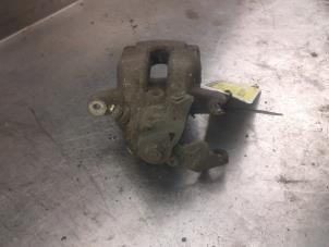 Used Rear brake calliper, right Peugeot 307 (3A/C/D) 1.6 16V Price on request offered by Akkie Stomphorst Autodemontage