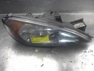 Used Headlight, right Nissan Primera (P11) 1.8 16V Price on request offered by Akkie Stomphorst Autodemontage
