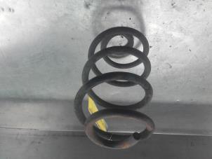 Used Front spring screw Renault Modus/Grand Modus (JP) 1.4 16V Price on request offered by Akkie Stomphorst Autodemontage