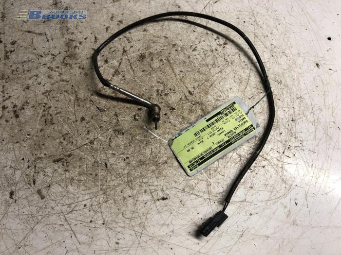Particulate filter sensor from a Dacia Duster (HS) 1.5 dCi 2016