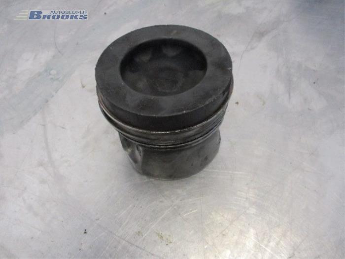 Usados Pistón Volkswagen Transporter T5 2.0 BiTDI DRF Precio € 100,00 Norma de margen ofrecido por Autobedrijf Brooks