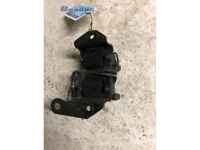 Usagé Bobine Hyundai Accent II/Excel II/Pony 1.3i 12V Hatchback Prix € 15,00 Règlement à la marge proposé par Autobedrijf Brooks