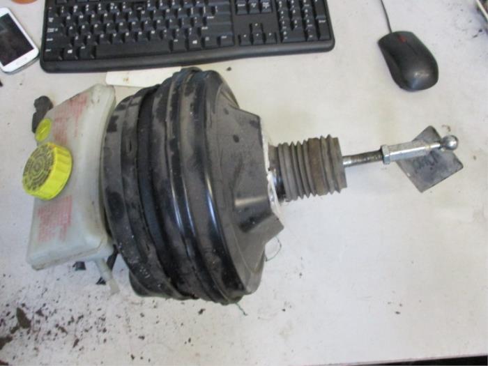 Usagé Servo frein Audi A6 Quattro (C6) 3.0 TDI V6 24V Prix € 100,00 Règlement à la marge proposé par Autobedrijf Brooks