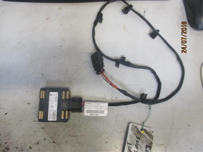 Gebrauchte Tempomat Sensor Volkswagen Passat Variant (3G5) 2.0 TDI 16V 150 Preis € 200,00 Margenregelung angeboten von Autobedrijf Brooks