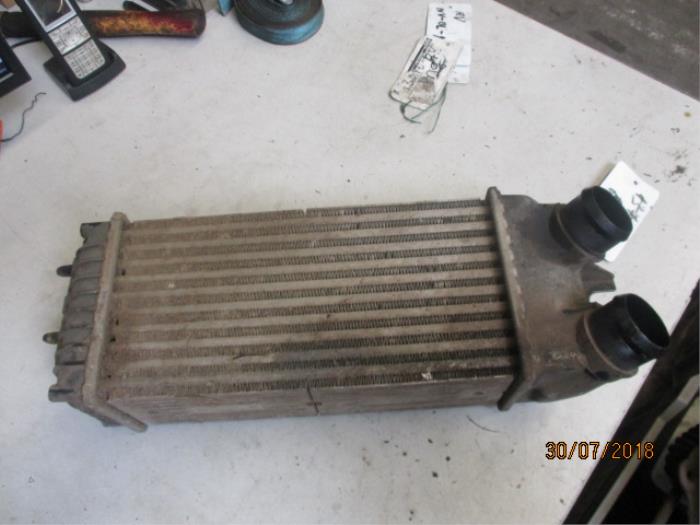 Usados Intercooler Citroen Berlingo 1.6 HDI 16V 75 Precio € 40,00 Norma de margen ofrecido por Autobedrijf Brooks
