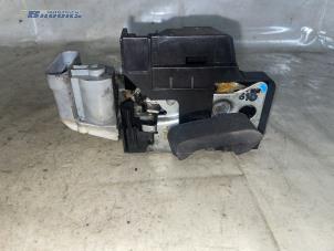 Used Sliding door lock mechanism, right Fiat Doblo Cargo (223) 1.3 D 16V Multijet Price € 40,00 Margin scheme offered by Autobedrijf Brooks