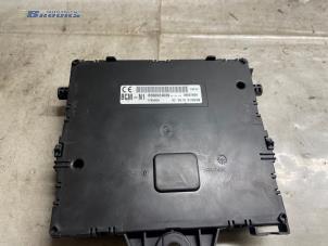 Body control computer from a Renault Kangoo Express (FW) 1.5 dCi 105 FAP 2008