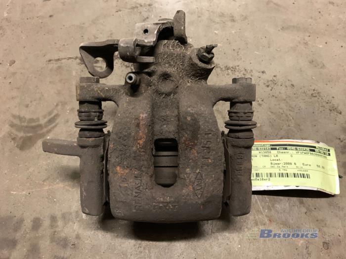 Gebrauchte Bremszange links hinten Renault Kangoo Express (FW) 1.5 dCi 105 FAP Preis € 28,00 Margenregelung angeboten von Autobedrijf Brooks