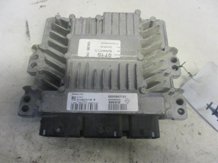 Used Engine management computer Renault Kangoo Express (FW) 1.5 dCi 105 FAP Price € 140,00 Margin scheme offered by Autobedrijf Brooks