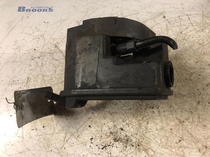 Usagé Pompe de direction Peugeot 206 (2A/C/H/J/S) 1.9 D Prix € 24,00 Règlement à la marge proposé par Autobedrijf Brooks