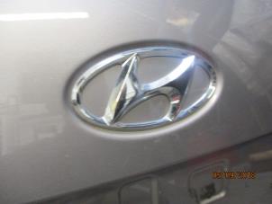 Used Tailgate Hyundai Sonata 2.0 16V Price on request offered by Autobedrijf Brooks