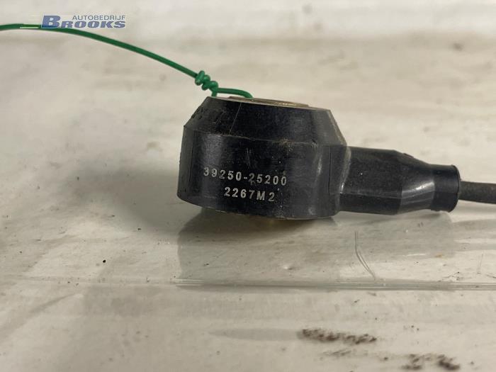 Detonation sensor from a Hyundai Sonata 2.0 16V 2010