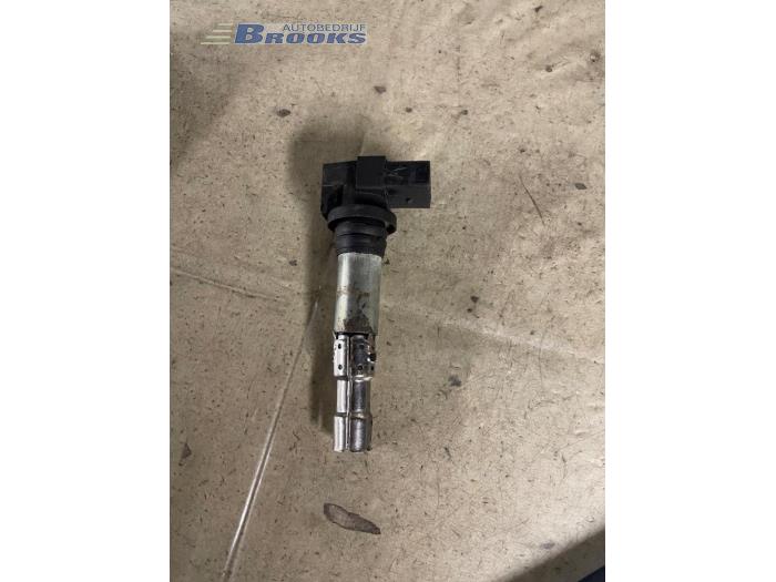 Usagé Broche bobine Volkswagen Passat (3C2) 1.6 FSI 16V Prix € 20,00 Règlement à la marge proposé par Autobedrijf Brooks
