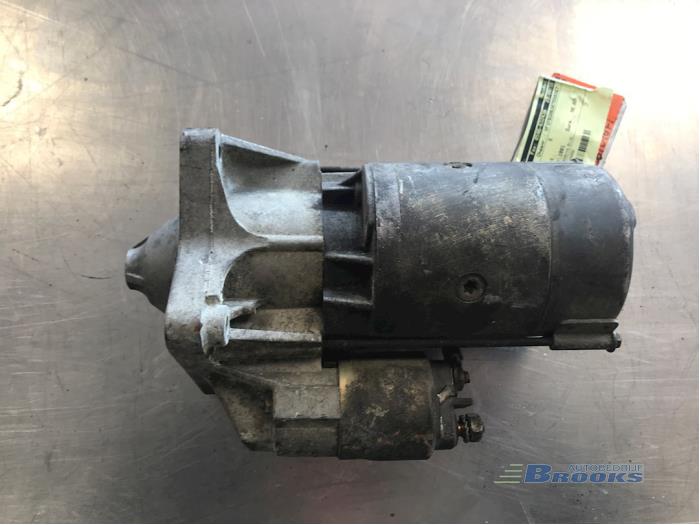 Used Starter Renault Master I 2.1 D 28-35 Price € 20,00 Margin scheme offered by Autobedrijf Brooks