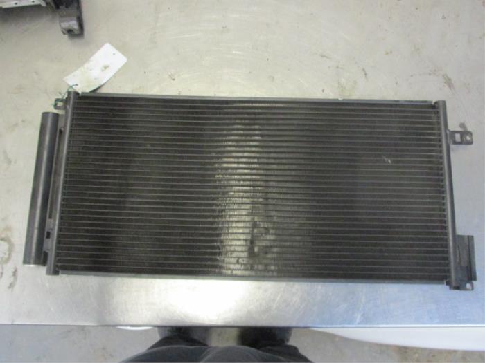 Usagé Condensateur clim Opel Corsa D 1.3 CDTi 16V ecoFLEX Prix € 24,00 Règlement à la marge proposé par Autobedrijf Brooks