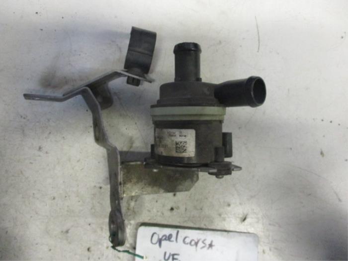 Begagnade Extra vattenpump Opel Corsa D 1.3 CDTi 16V ecoFLEX Pris € 24,00 Marginaltabell erbjuds av Autobedrijf Brooks