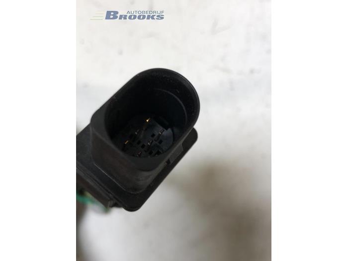 Lambda probe from a Opel Corsa D 1.3 CDTi 16V ecoFLEX 2011
