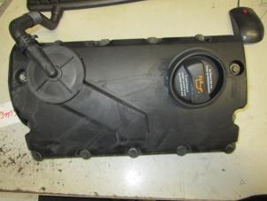 Usagé Couvercle soupapes Volkswagen Passat Variant (3B6) 1.9 TDI 130 Prix sur demande proposé par Autobedrijf Brooks