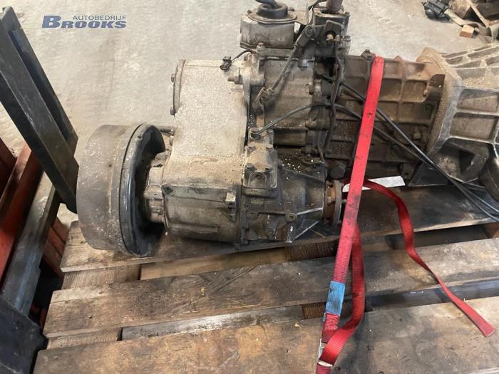 Gearbox from a Land Rover Discovery I 2.5 TDi 300 2000