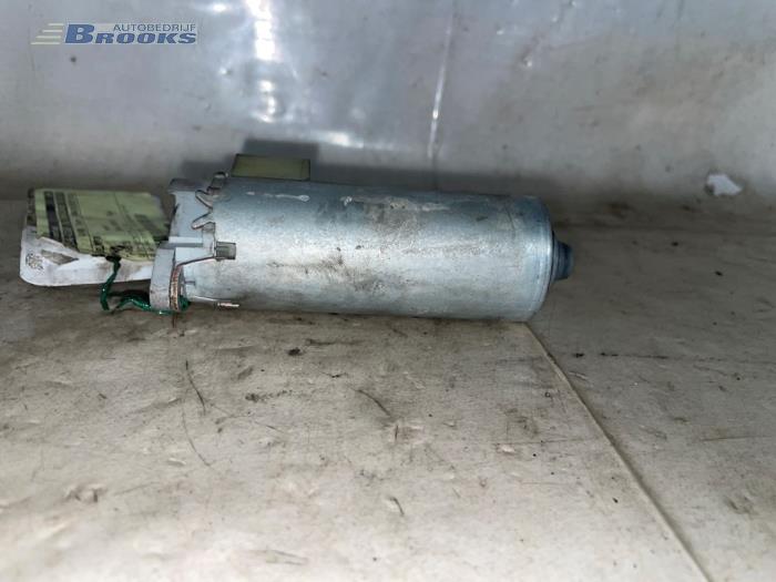 Sitzmotor BMW 5 serie Touring 535d 24V - 0130002614 BOSCH