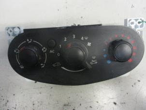 Used Heater control panel Dacia Dokker Express (8S) 1.5 dCi 75 Price € 40,00 Margin scheme offered by Autobedrijf Brooks