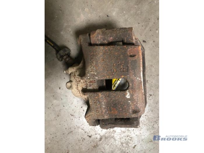 Gebrauchte Bremszange links vorne Renault Kangoo Express (FC) 1.5 dCi 80 Preis € 15,00 Margenregelung angeboten von Autobedrijf Brooks