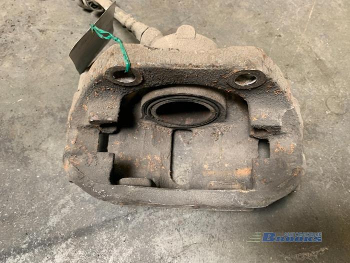 Gebrauchte Bremszange links vorne Renault Kangoo Express (FC) 1.5 dCi 80 Preis € 15,00 Margenregelung angeboten von Autobedrijf Brooks