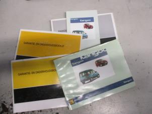 Usagé Livret d'instructions Renault Kangoo Express (FW) 1.5 dCi 90 FAP Prix € 20,00 Règlement à la marge proposé par Autobedrijf Brooks
