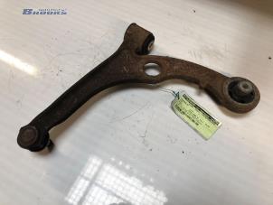 Used Front wishbone, right Fiat Stilo (192A/B) 1.2 16V 5-Drs. Price € 30,00 Margin scheme offered by Autobedrijf Brooks