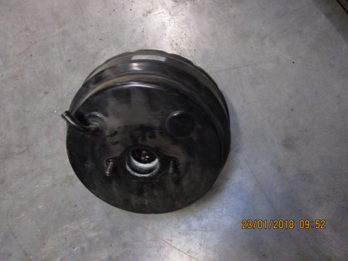 Usagé Servo frein Kia Sportage (K0) 2.0 TD LX 4x4 Prix € 50,00 Règlement à la marge proposé par Autobedrijf Brooks