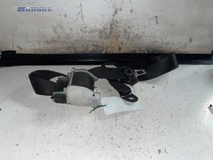 Used Front seatbelt, left Opel Omega B Caravan (21/22/23) 2.2 16V Price € 30,00 Margin scheme offered by Autobedrijf Brooks