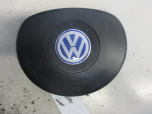 Usados Airbag izquierda (volante) Volkswagen Polo IV (9N1/2/3) 1.2 12V Precio € 40,00 Norma de margen ofrecido por Autobedrijf Brooks