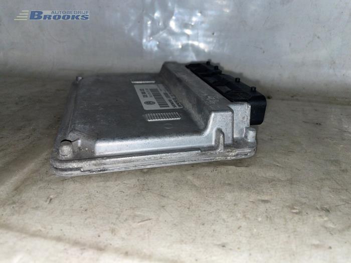Engine management computer from a Volkswagen Polo IV (9N1/2/3) 1.2 12V 2002