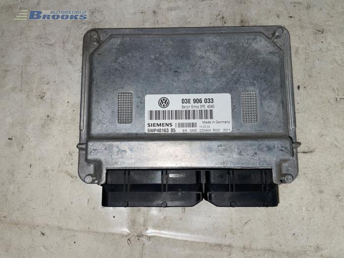 Engine management computer from a Volkswagen Polo IV (9N1/2/3) 1.2 12V 2002