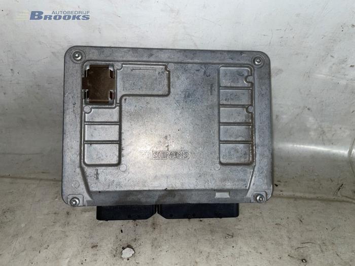 Engine management computer from a Volkswagen Polo IV (9N1/2/3) 1.2 12V 2002